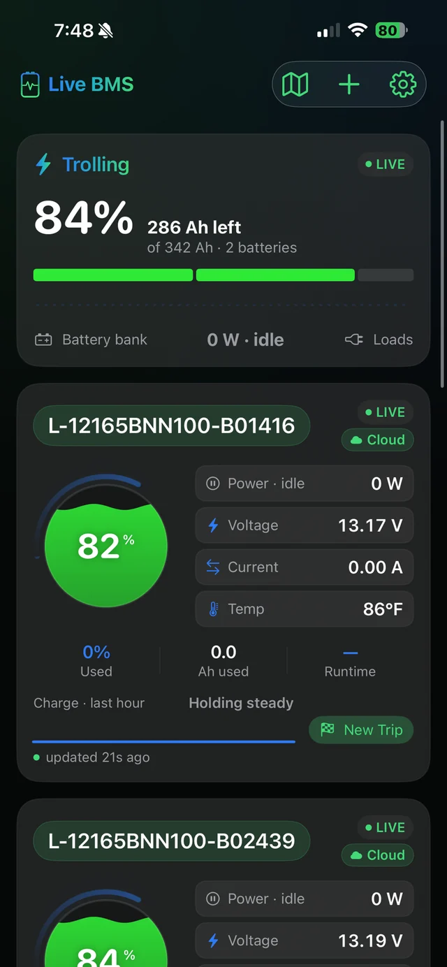 Dashboard with bank summary and battery cards